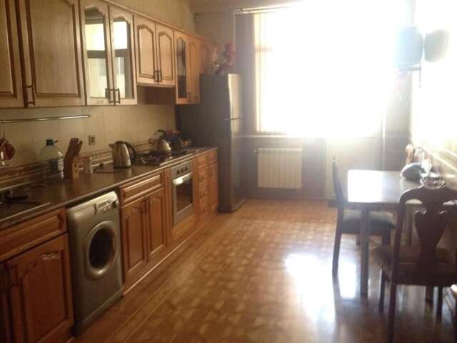 Апартаменты Puppet Theatre. Neftchilar Avenue. 2 bedrooms. Баку-15